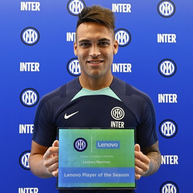 25球4助,劳塔罗今天领取上赛季国米队内最佳球员奖项