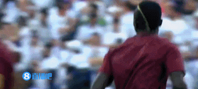 利物浦1-0领先莱比锡!菲尔米诺助攻萨拉赫破门