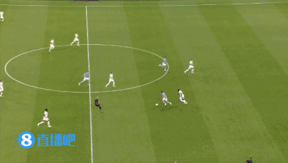 天赋尽显！曼城小将埃斯布兰德一条龙突破打门，被乌尔赖希扑出