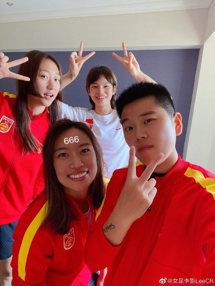 继续留洋?李影@唐佳丽:祝你西班牙之旅一切顺利!全村人的希望