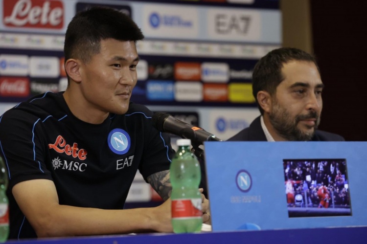 金玟哉:代替库利巴利给我压力和动力 拉莫斯是我的榜样