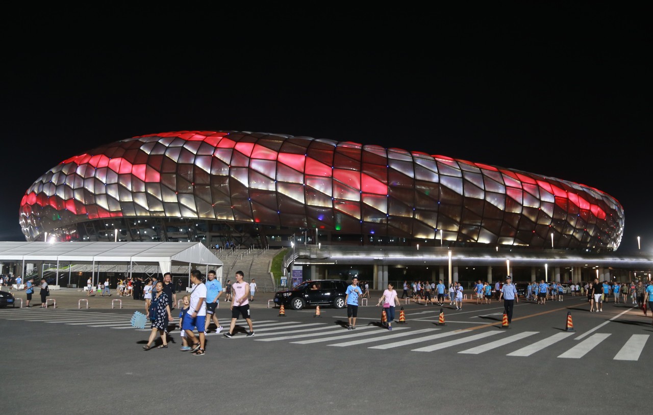 足球报:很多球队不想打主客场,因为花费会比赛会制高不少