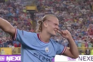 热身赛-哈兰德首秀首次射门即进球格拉利什献助攻 拜仁0-1曼城