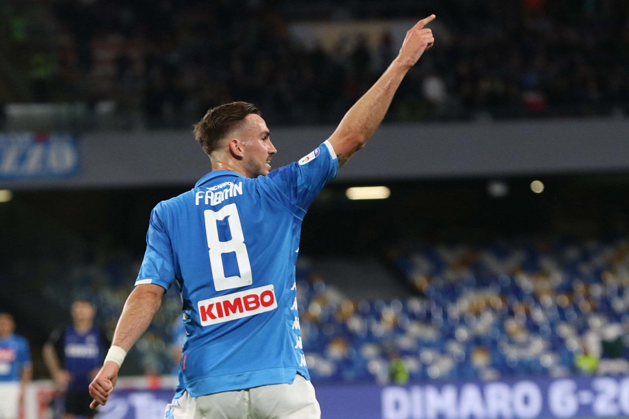 罗马诺:皇马有兴趣明年免签法比安-鲁伊斯,安帅十分青睐球员