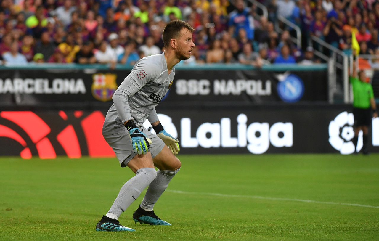 每体:内托正在等待加盟那不勒斯,他已经拒绝了富勒姆的报价