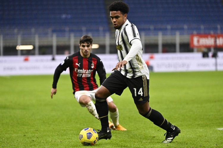 邮报:热刺有意麦肯尼,尤文4000万欧可放人但取决于博格巴伤情