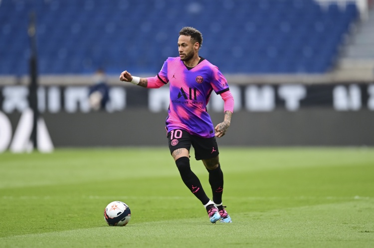 辛克莱尔:内马尔太不稳定,教练们相较之下会更喜欢斯特林