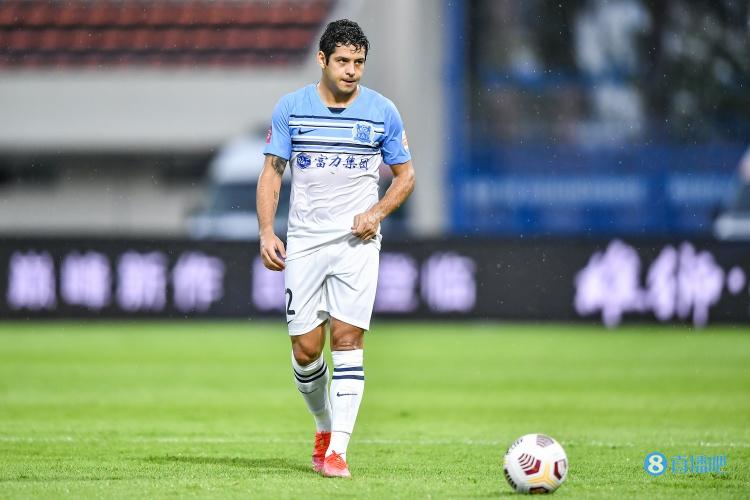 足球报：吉列尔梅今晚启程返回中国，广州城将双外援征战第二阶段