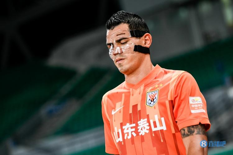 鲁媒:泰山队在海口踢“客场”迎考验,贾德松伤缺影响外援选择