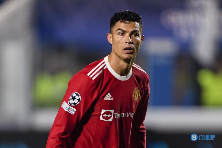 记者:C罗抵达曼彻斯特,将与曼联商讨未来