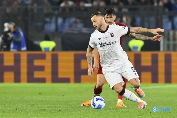 米体:阿瑙预计将留在博洛尼亚,他没有为转会尤文向球队施压