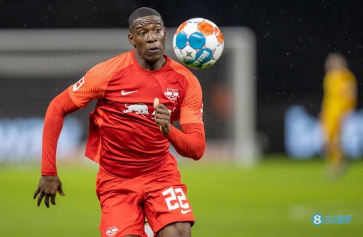 记者:穆基勒将在今晚飞抵巴黎,接受体检并与巴黎签约