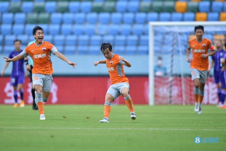 足球报:深圳队第二阶段主场暂定海口 申花还需看联系落实情况