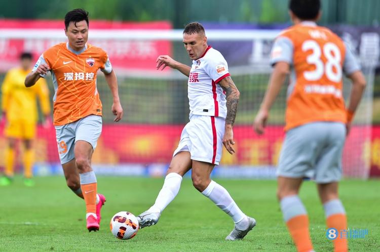 媒体人:足协打算这周公布赛程,深圳队主场存变数仍未正式确认