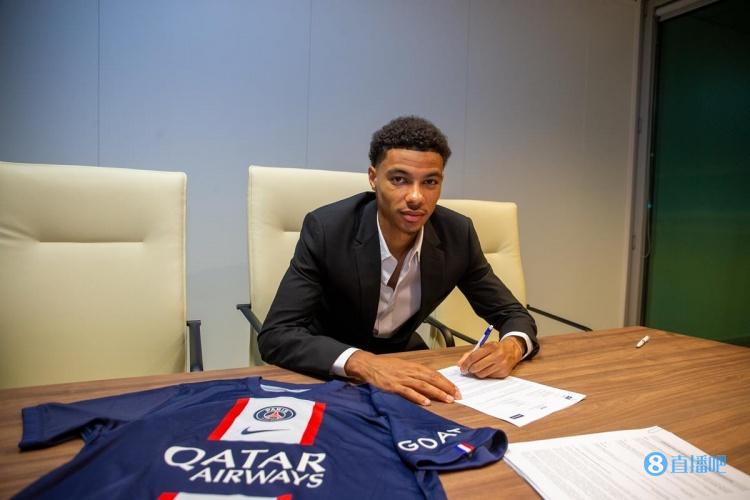 RMC:因大腿受伤状态还未恢复,所以埃基蒂克缺席法超杯名单