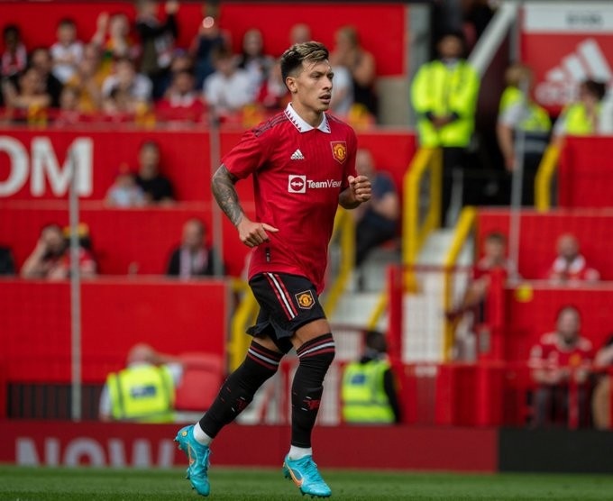 梦剧场首秀!利桑德罗晒照:努力工作做好准备 感谢大家热烈欢迎