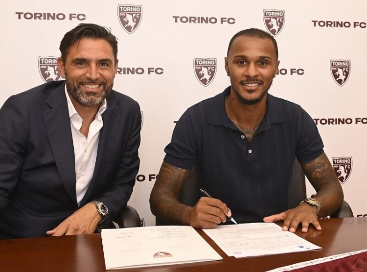 官方:都灵正式租借引进国米边卫拉扎罗,附带选择性买断条款