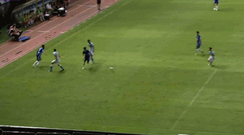 武汉三镇连续传导，谢鹏飞扩大比分，三镇2-0领先广州城