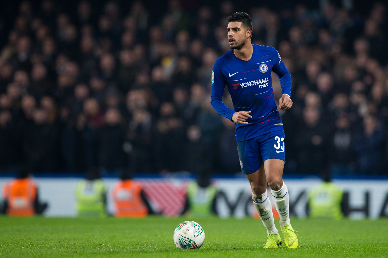 TA:报价1300万镑,西汉姆联尝试引进切尔西左后卫埃莫森