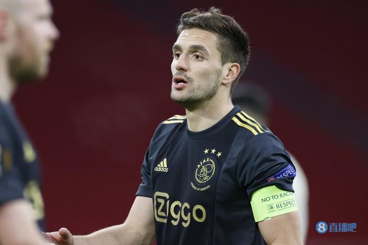 荷兰电讯报:塔迪奇遭遇暴力抢劫,球员进行反抗手部受到轻伤