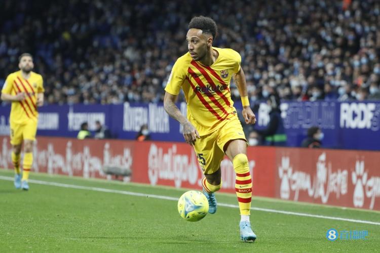 电讯报:巴萨预计切尔西本周会正式报价奥巴梅扬