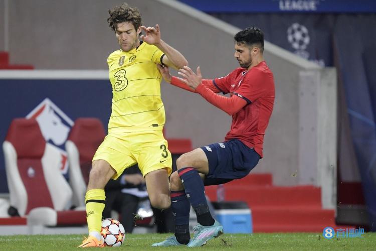 每体：阿隆索加入切尔西训练，等待巴萨在接下来几天完成转会