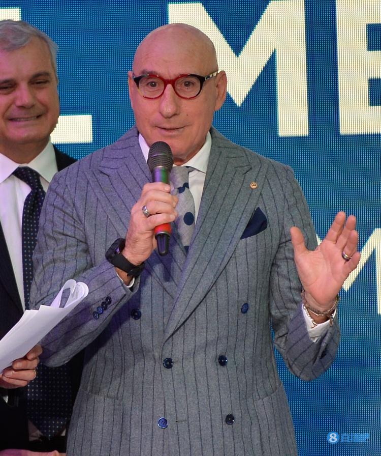 名宿:米兰场上每个人都不遗余力奔跑,他们永不放弃且踢得很精彩