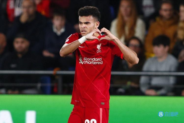 迪亚斯出战15场英超11胜4平,贡献5球3助攻