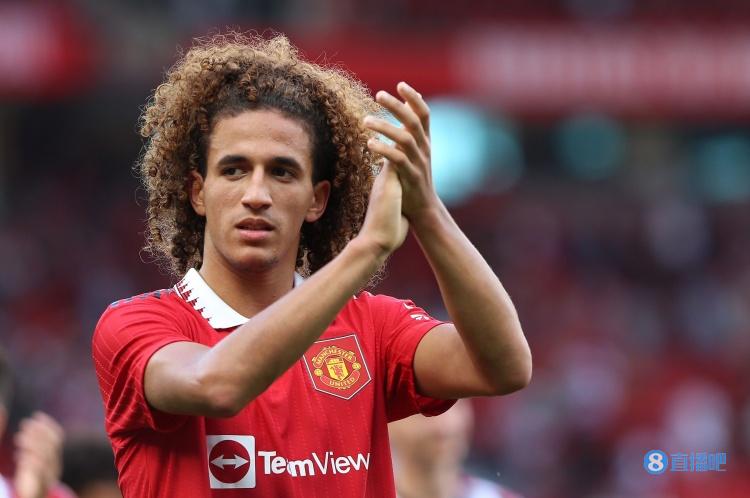 曼晚:多队想租借曼联中场小将汉尼拔,伯明翰接近赢得争夺战