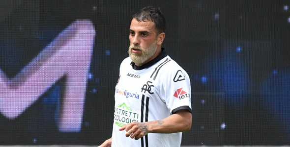 祖记有意丹尼利.华迪