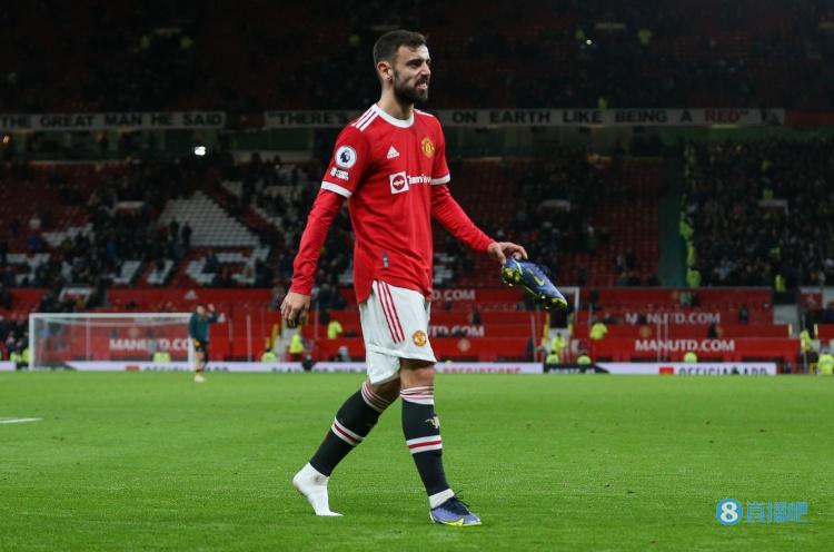 B费:朗尼克是一个好教练且有很好的足球理念,但并不适合每个人