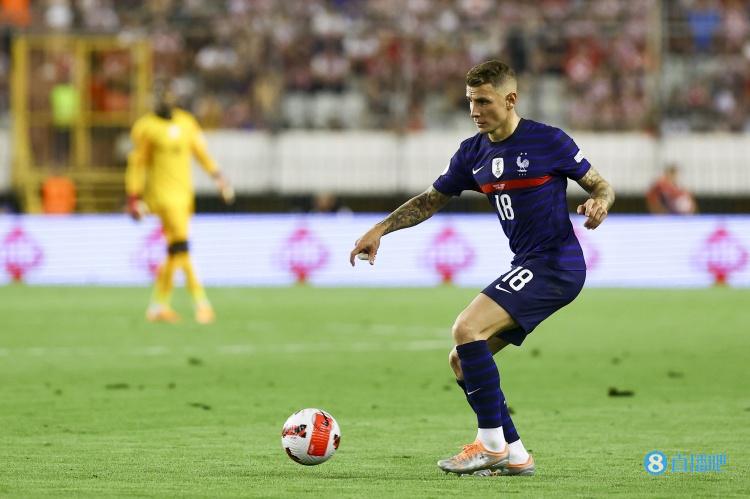 顶替伤员入选国家队的迪涅也伤了,法国现有11名常规国脚在养伤