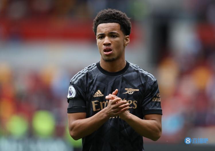 费迪南德赞阿森纳15岁小将:能力毋庸置疑,可能是新一代的福登