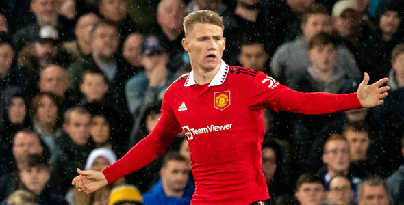 麦汤米尼因累积黄牌下轮停赛