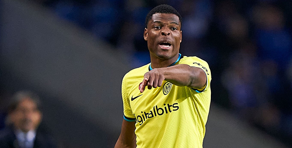 英超两强加入杜费斯争夺战