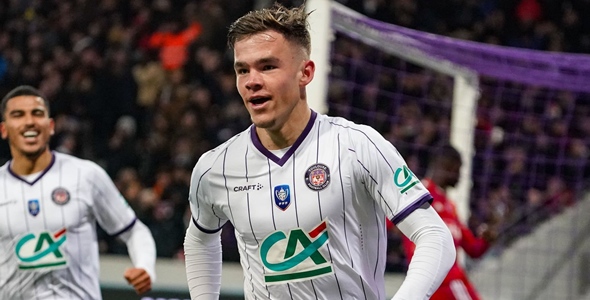 图鲁兹望笑「纳」胜利