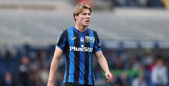 拜仁瞄准贺积隆特