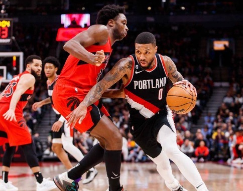 大发体育-名记曝利拉德今天将与开拓者会面 讨论未来方向,大发助力你的致富之路!