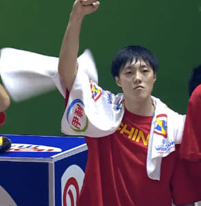 大发体育-魔王受伤!周琦疼得龇牙咧嘴,张镇麟挺身而出,大发助力你的致富之路!