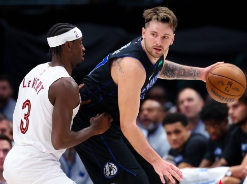 大发体育-东契奇39+7阿伦24+23+6 骑士逆转胜独行侠,大发助力你的致富之路!