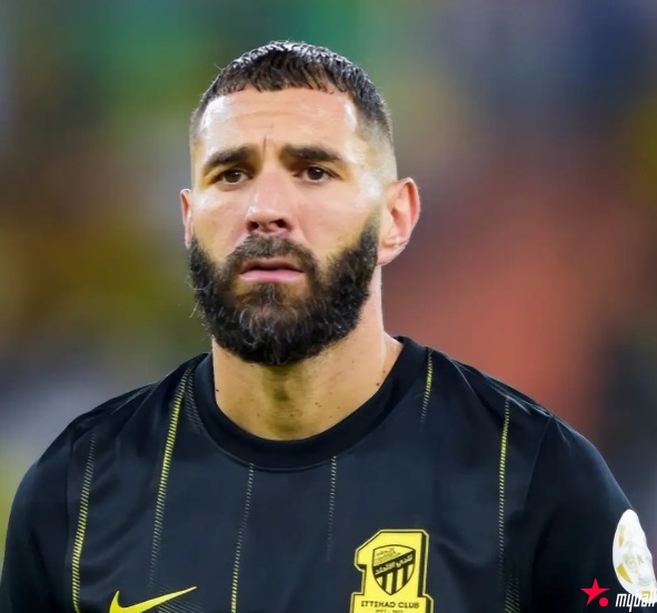 迈博体育 本泽马放弃2亿高薪,拒绝回归沙特