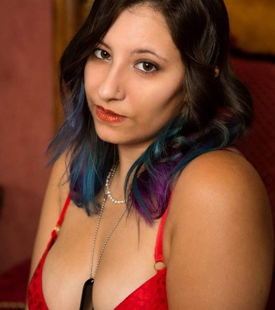 嚴重大小奶「一A一C」 爸媽賣房讓女兒隆乳D罩杯