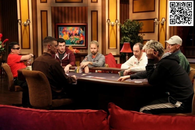 【EV扑克】玩法:两人拿着QQ和JJ在这局牌的处理真绝,一看就是高手所为!