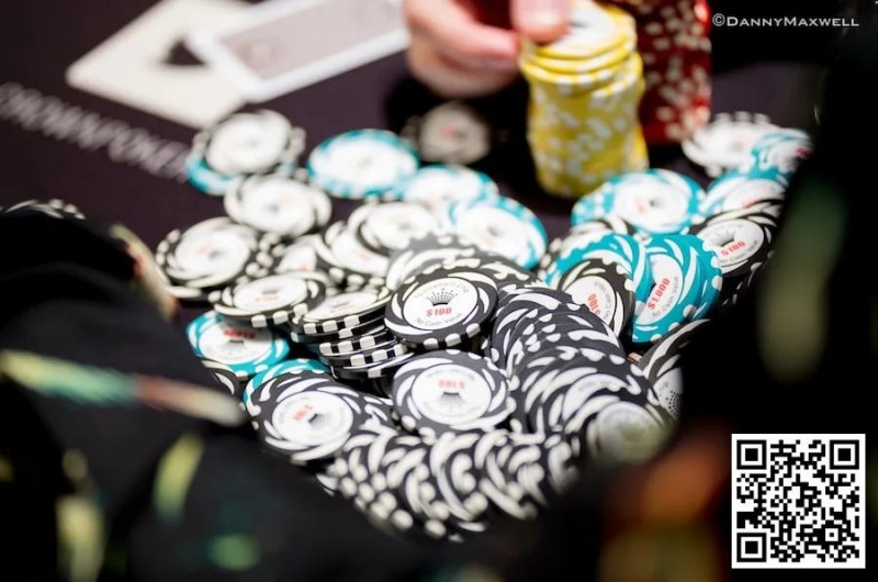 【EV扑克】要不要苟到下一个名次拿更高的奖金,很多人的想法是错的