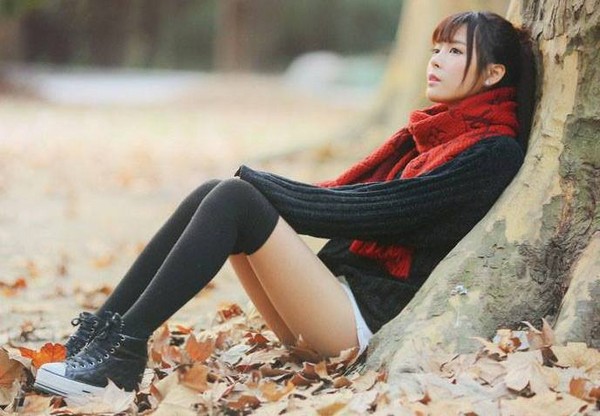 不科學「A4腰女神」夏木穎　網友吶喊：理工科也有正妹