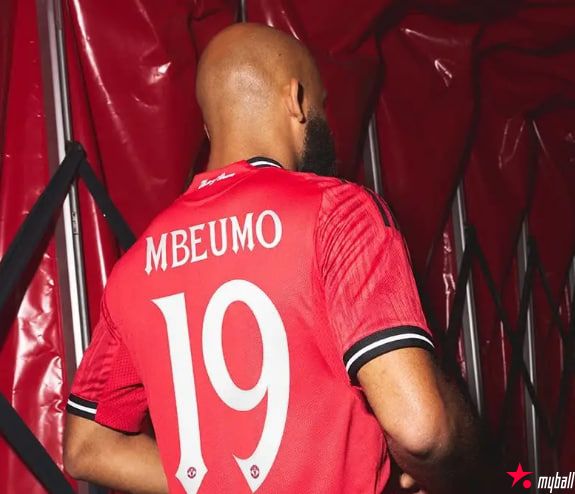 迈博体育 曼联官宣姆贝莫7100万加盟，穿上19号球衣！拖延一