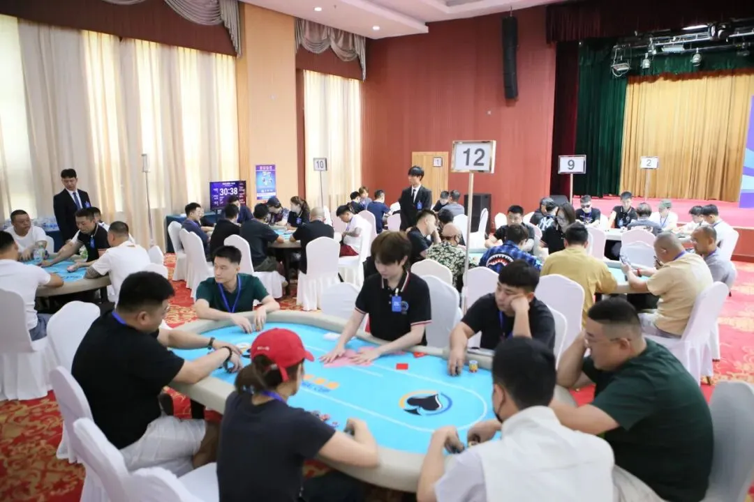 【EV扑克】致一年前的自己:以河海为志,携热爱奔赴8月7日-12日周年新程!