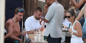 <?php the_title(); ?>