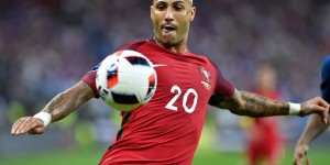 <?php the_title(); ?>