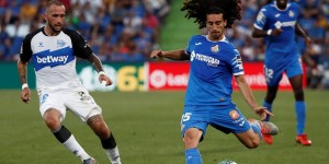 <?php the_title(); ?>